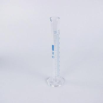 Цилиндр мерный 1-100-2, 100 мл, со стеклянным основанием, с носиком, (ГОСТ 1770-74)