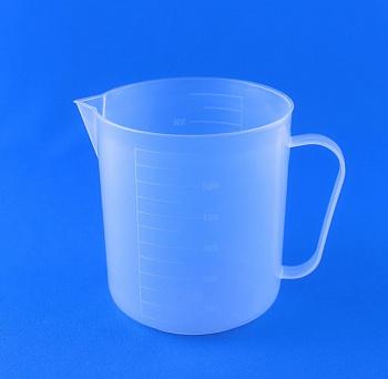 Мензурка (Стакан) с ручкой, 500 мл, полипропилен Мензурка (Стакан) с ручкой, 500 мл, полипропилен