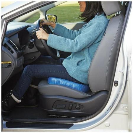 Автомобильная ортопедическая гелевая подушка на сиденье "OrthoGel Pad" (подарок) Автомобильная ортопедическая гелевая подушка на сиденье "OrthoGel Pad" (подарок)