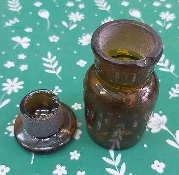 УЦЕНКА Склянка (штанглас), 30 мл, темное стекло, с притёртой пробкой, широкое горло