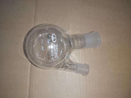 Уценка Колба круглодонная двугорлая 250-29/32-19/26Трещина