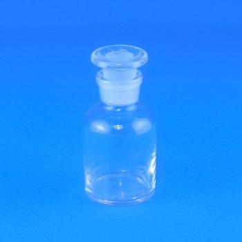 Склянка (штанглас), 30 мл, светлое стекло, с притёртой пробкой, узкое горло Склянка (штанглас), 30 мл, светлое стекло, с притёртой пробкой, узкое горло