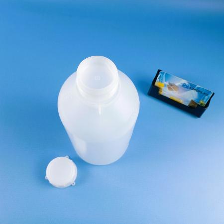 Бутылка, 1000 мл, ПЭ, узкое горло, градуированная, Lamaplast, 5 шт/упак Бутылка, 1000 мл, ПЭ, узкое горло, градуированная, Lamaplast, 5 шт/упак