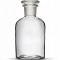 Лабораторные склянки из темного и светлого стекла с притертой пробкой Лабораторные склянки из темного и светлого стекла с притертой пробкой