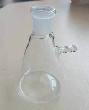 Уценка: Колба Бунзена, 250 мл, шлиф 19/26, микросколы края шлифа Уценка: Колба Бунзена, 250 мл, шлиф 19/26, микросколы края шлифа